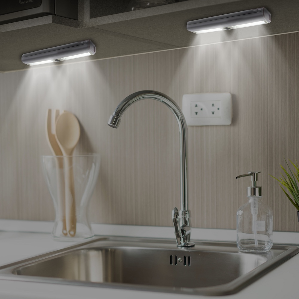 ULTRA BRIGHT WIRELESS LIGHT BARS WITH REMOTE CONTROL Header Image